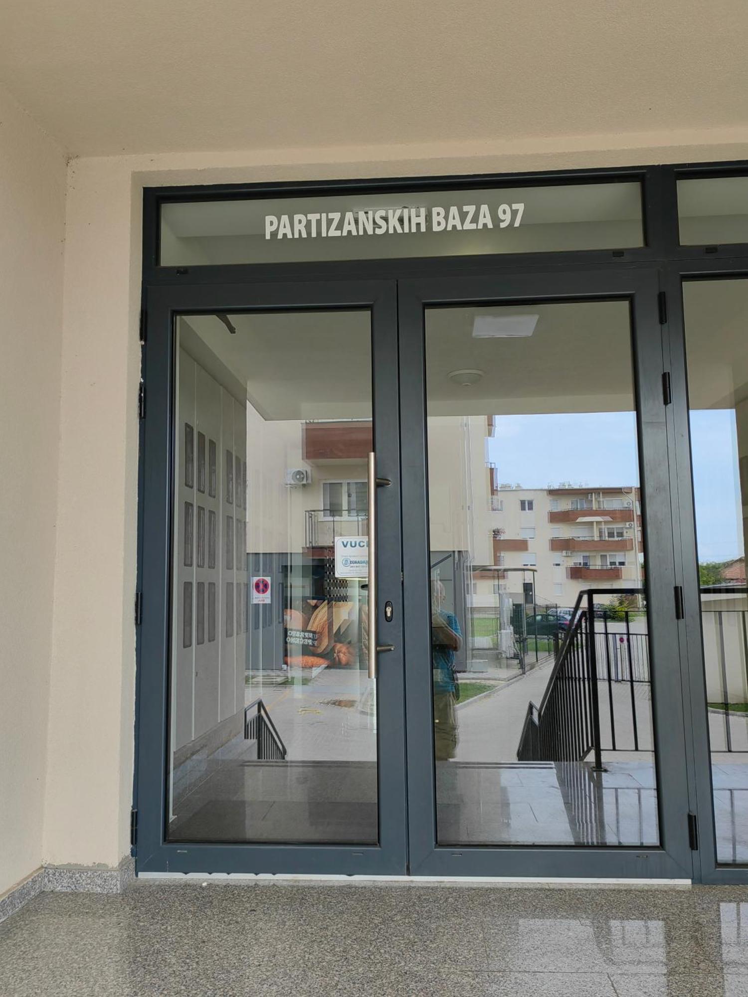 Road Warriors Apartment Subotica Luaran gambar